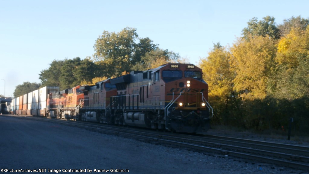 BNSF 3968, 4073, 6182 & 1062